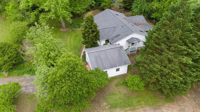 59 Tusquittee Creek Lane, Hayesville, NC 28904