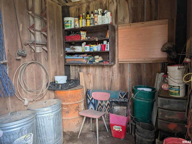 340 Dameron Lane, Vienna, IL 62995