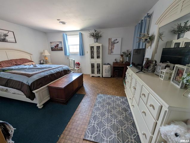 340 Dameron Lane, Vienna, IL 62995