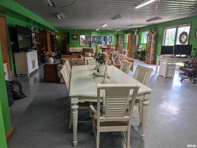 340 Dameron Lane, Vienna, IL 62995