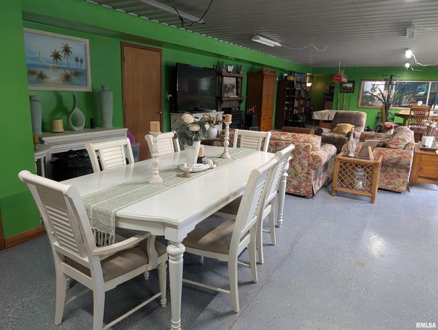 340 Dameron Lane, Vienna, IL 62995