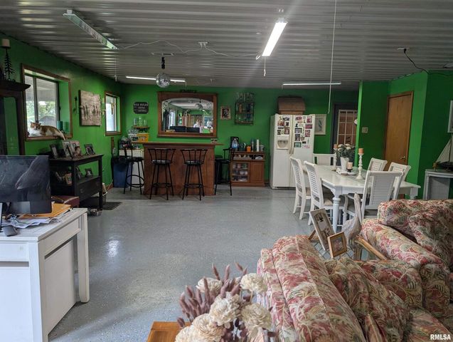 340 Dameron Lane, Vienna, IL 62995