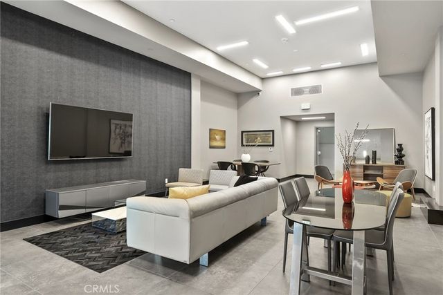 178 S Euclid Avenue 106, Pasadena, CA 91101