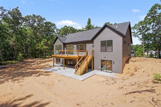 5195 Bittersweet Drive, Muskegon, MI 49445