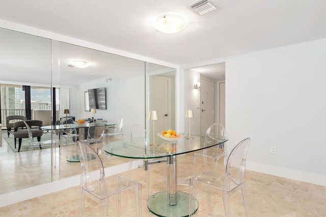 1200 S Flagler Drive 1706, West Palm Beach, FL 33401