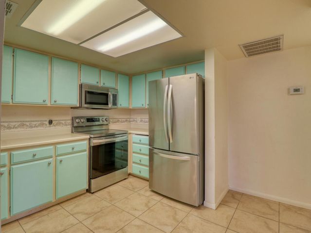 32505 Candlewood Drive 18, Cathedral City, CA 92234