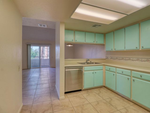 32505 Candlewood Drive 18, Cathedral City, CA 92234