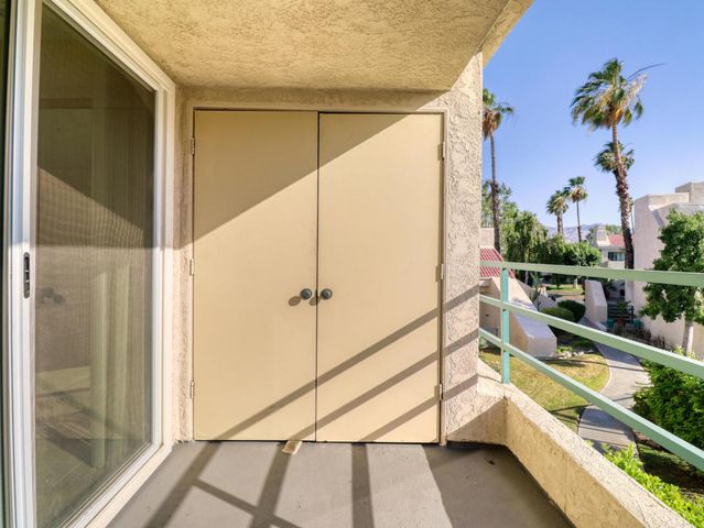 32505 Candlewood Drive 18, Cathedral City, CA 92234