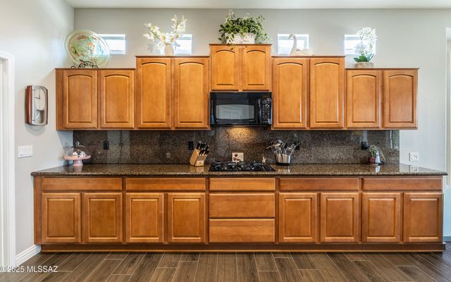 5371 W Leatherflower Lane, Marana, AZ 85658