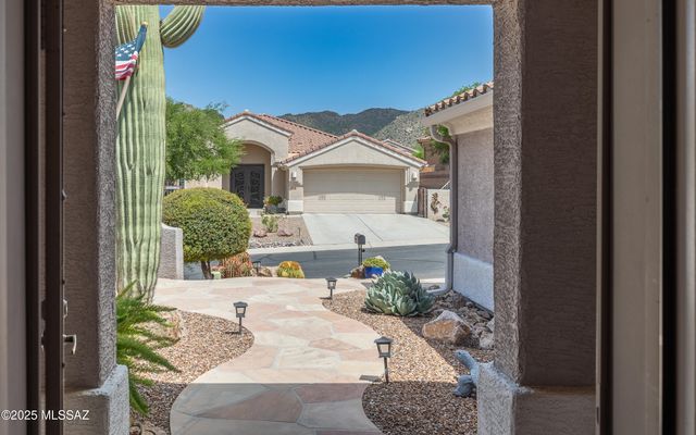 5371 W Leatherflower Lane, Marana, AZ 85658