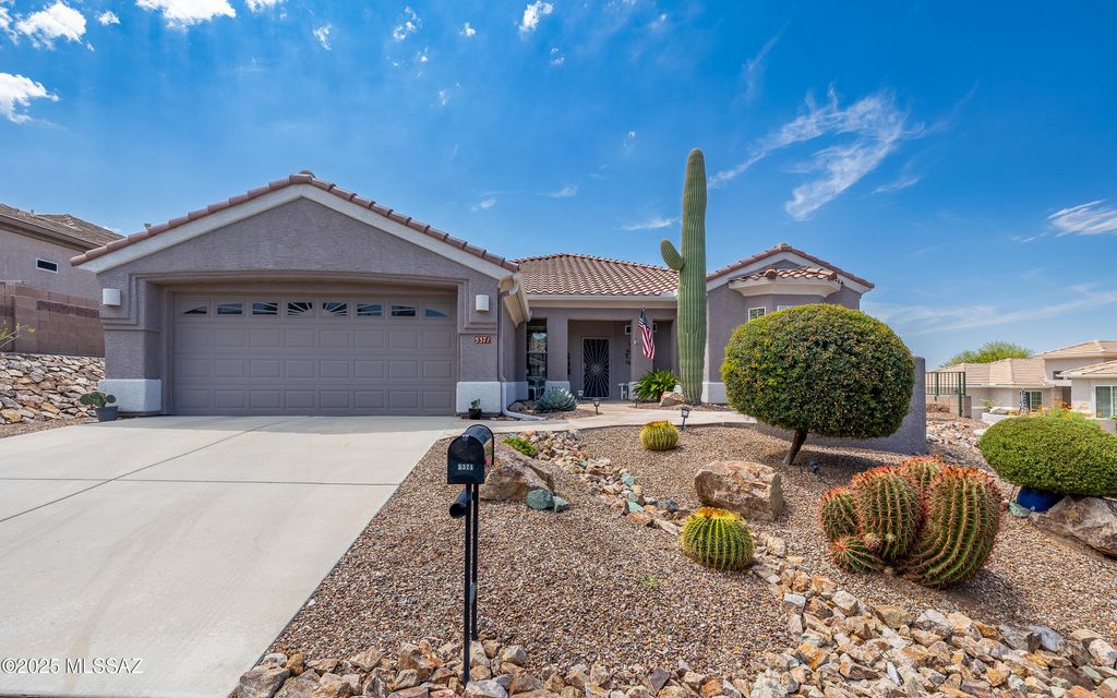 5371 W Leatherflower Lane, Marana, AZ 85658