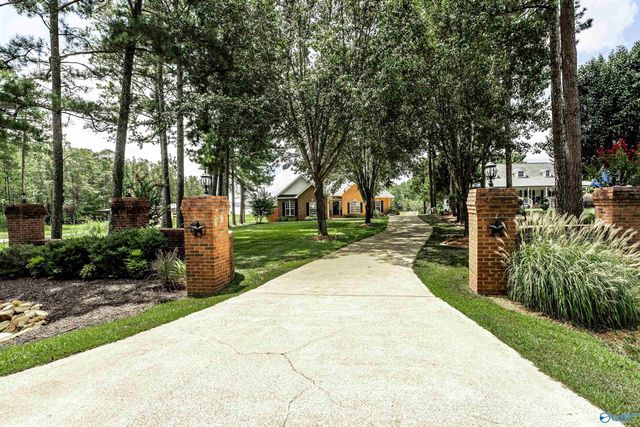 1590 County Road 136, Cedar Bluff, AL 35959