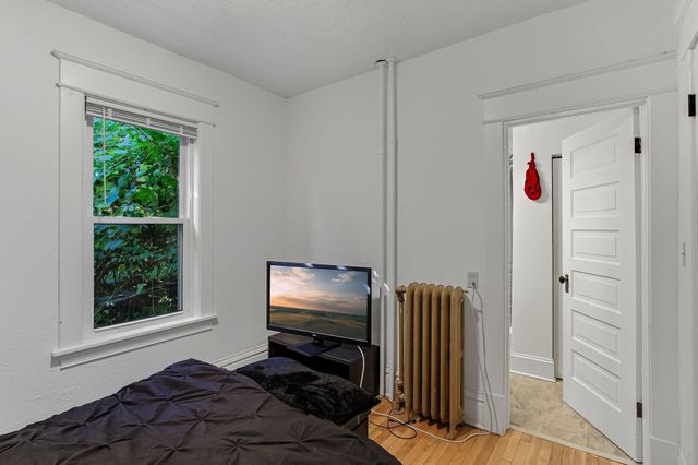 389 Fairview Avenue N, Saint Paul, MN 55104