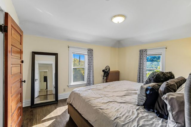 389 Fairview Avenue N, Saint Paul, MN 55104