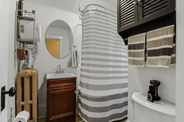 389 Fairview Avenue N, Saint Paul, MN 55104