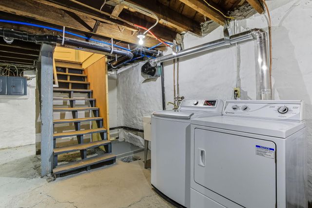 389 Fairview Avenue N, Saint Paul, MN 55104