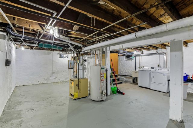 389 Fairview Avenue N, Saint Paul, MN 55104