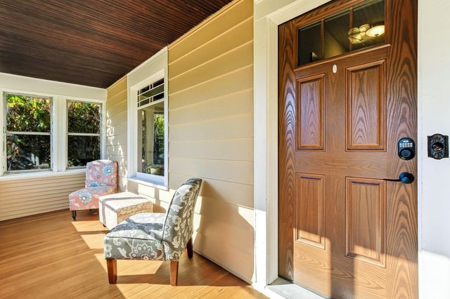 389 Fairview Avenue N, Saint Paul, MN 55104