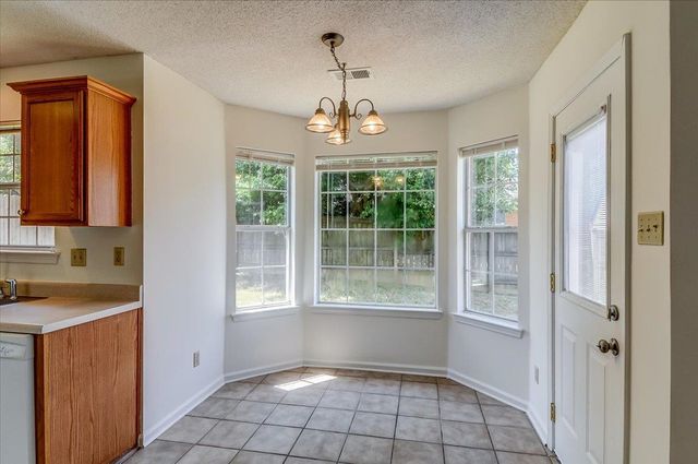 8129 COUNTRY MILL CV, Memphis, TN 38016