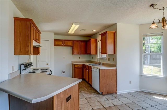 8129 COUNTRY MILL CV, Memphis, TN 38016