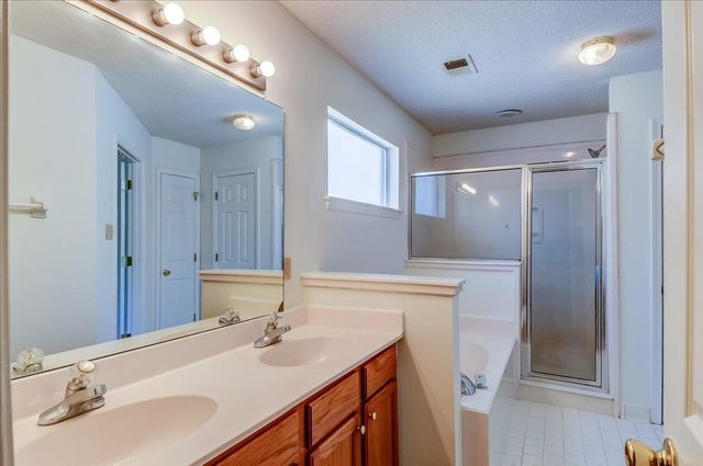 8129 COUNTRY MILL CV, Memphis, TN 38016