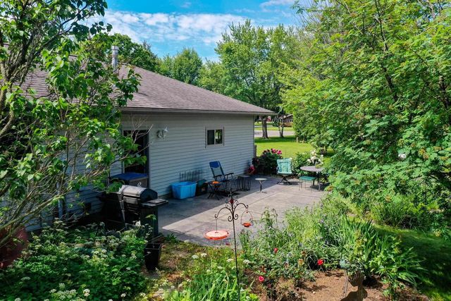 206 W CEDAR STREET, Abbotsford, WI 54405