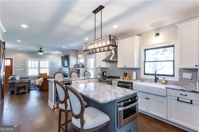 1599 Walker Avenue, College Park, GA 30337