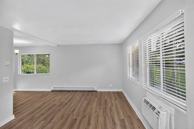 550 Harding Pl Apt E107, Nashville, TN 37211