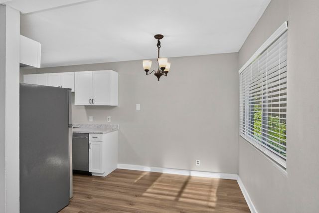 550 Harding Pl Apt E107, Nashville, TN 37211