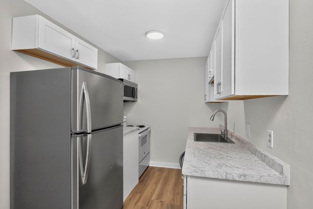 550 Harding Pl Apt E107, Nashville, TN 37211