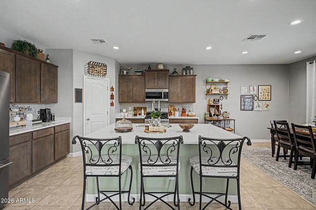 30480 W FAIRMOUNT Avenue, Buckeye, AZ 85396