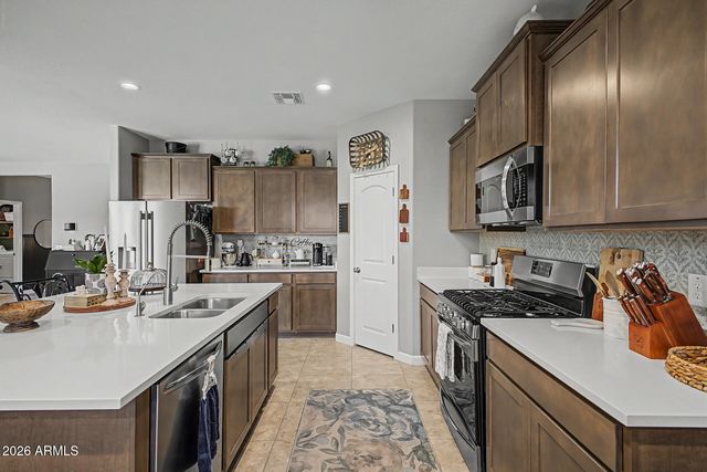 30480 W FAIRMOUNT Avenue, Buckeye, AZ 85396