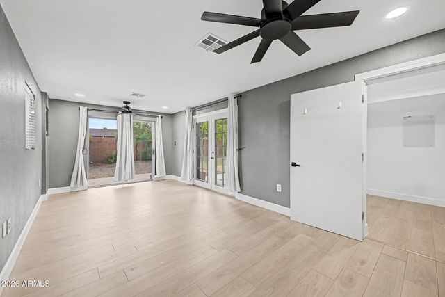 8744 N 6TH Drive, Phoenix, AZ 85021