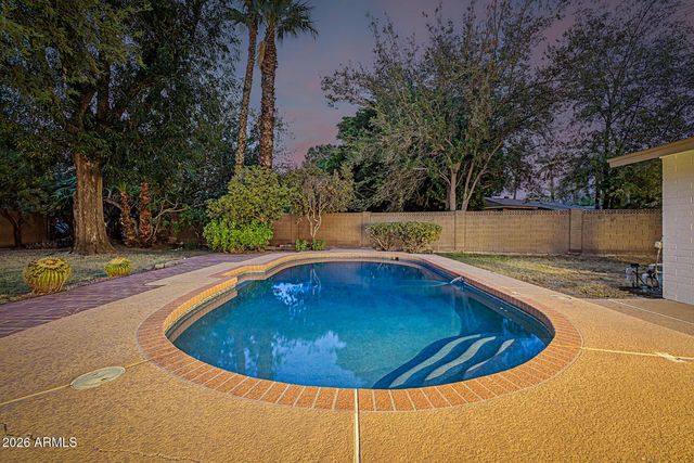 8744 N 6TH Drive, Phoenix, AZ 85021
