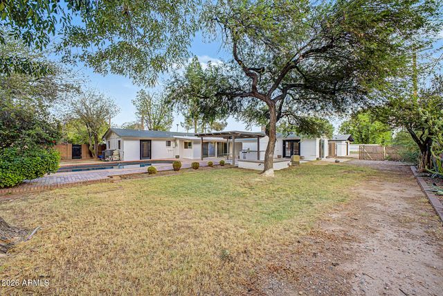 8744 N 6TH Drive, Phoenix, AZ 85021