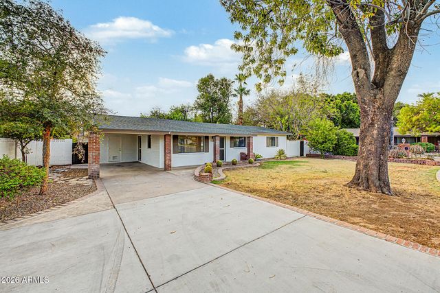 8744 N 6TH Drive, Phoenix, AZ 85021