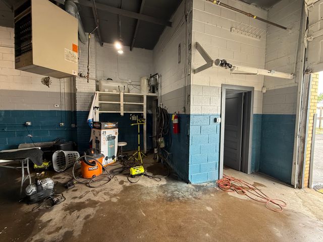 971 Burnham Avenue, Calumet City, IL 60409