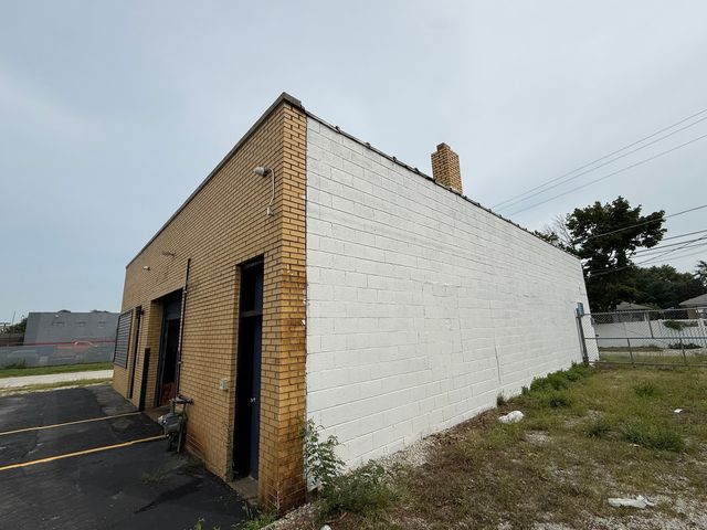 971 Burnham Avenue, Calumet City, IL 60409