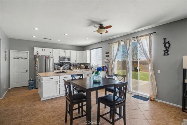 8623 Bridgeport, Hesperia, CA 92344