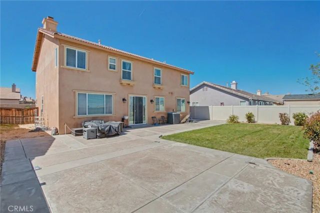 8623 Bridgeport, Hesperia, CA 92344