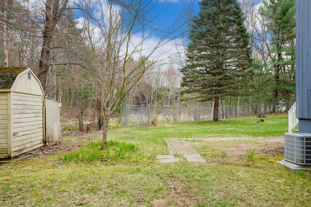 21 W Chamberlain Road, Merrimack, NH 03054