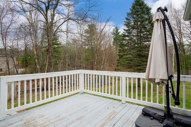 21 W Chamberlain Road, Merrimack, NH 03054