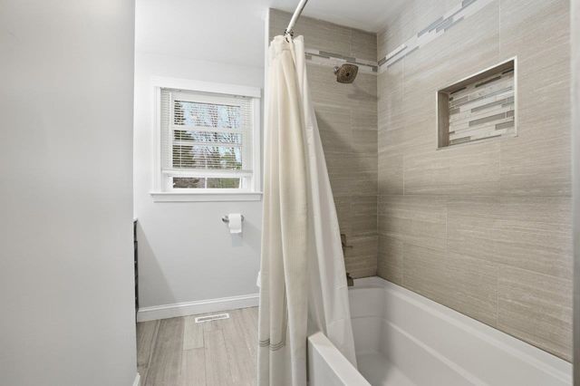 21 W Chamberlain Road, Merrimack, NH 03054