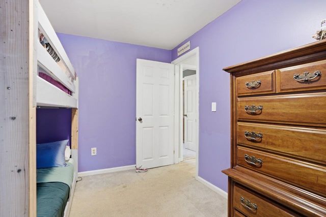 21 W Chamberlain Road, Merrimack, NH 03054