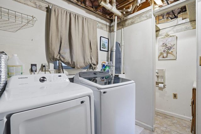 21 W Chamberlain Road, Merrimack, NH 03054