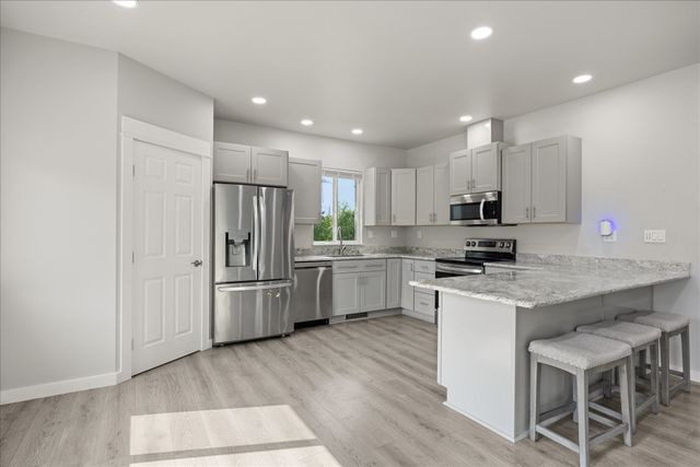 5908 Collins Court, Granbury, TX 76048