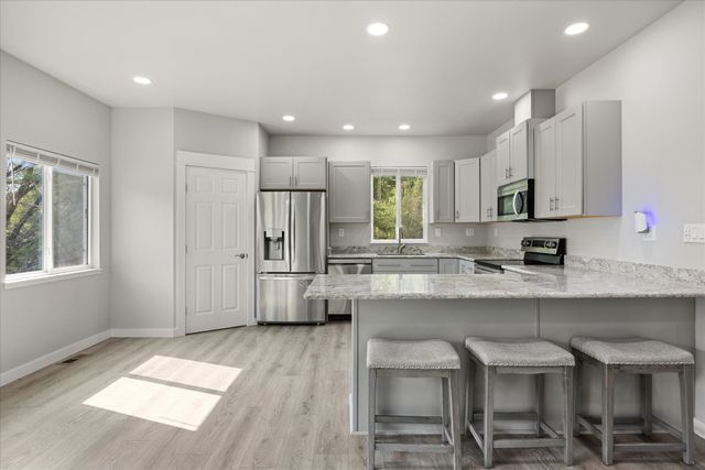 5908 Collins Court, Granbury, TX 76048
