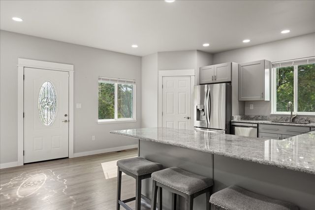 5908 Collins Court, Granbury, TX 76048