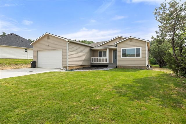 5908 Collins Court, Granbury, TX 76048