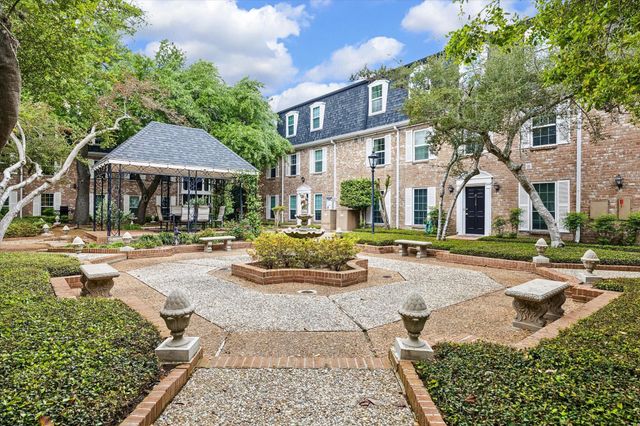 357 N Post Oak Lane 102, Houston, TX 77024